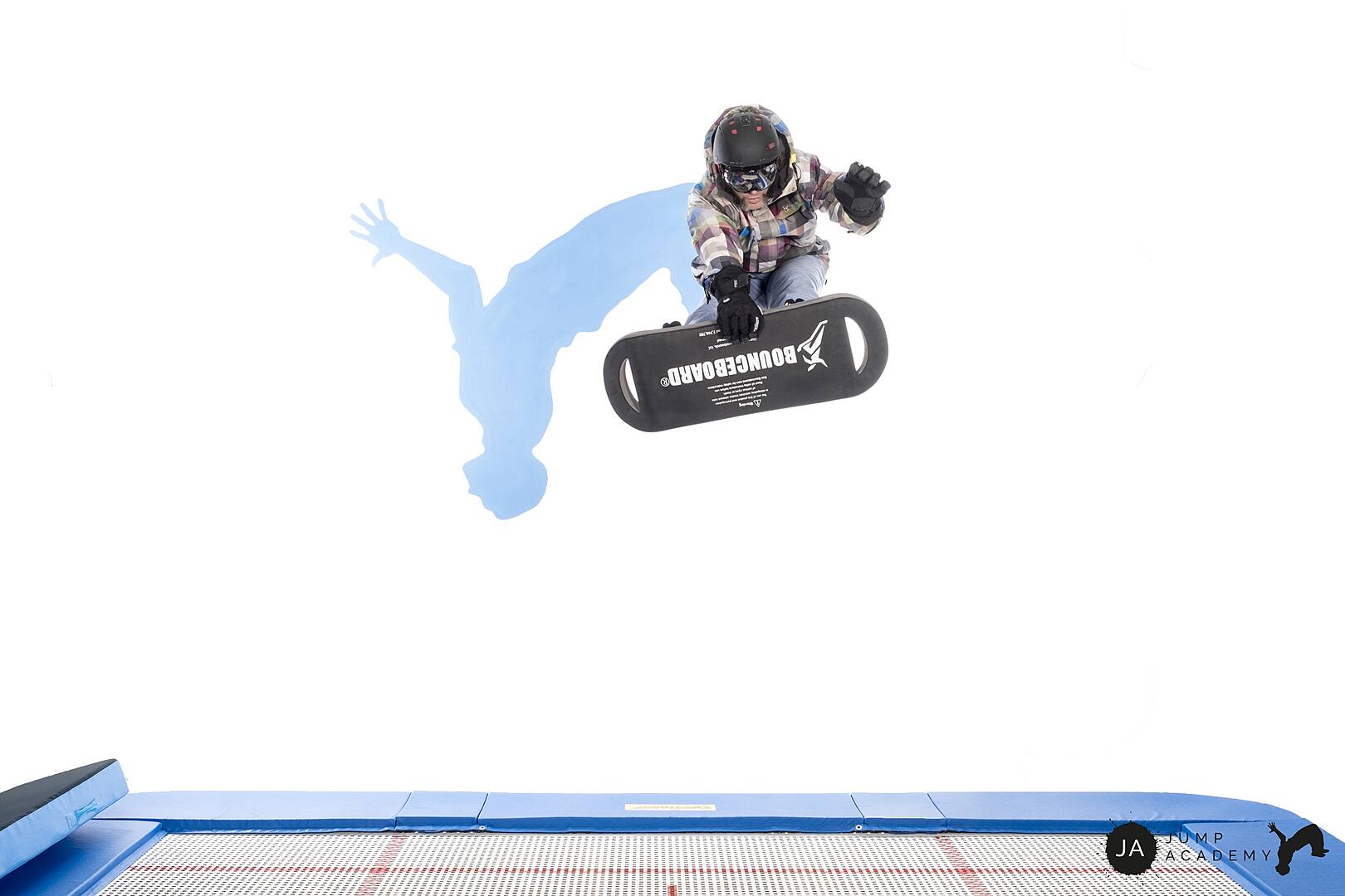 Jump Academy Set fotografico presso Jump Academy. Discipline: Cerchio e Tessuti aerei, Trampolino elastico